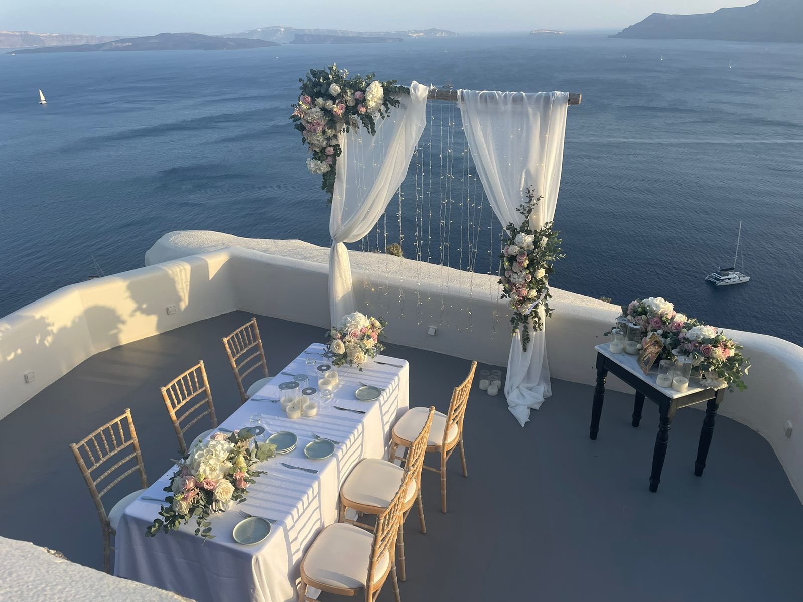 CANAVES OIA - view 4