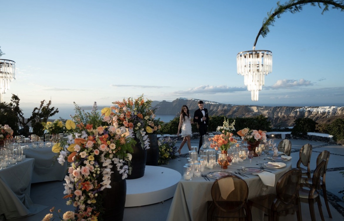 VENETSANOS  WINERY - view 1