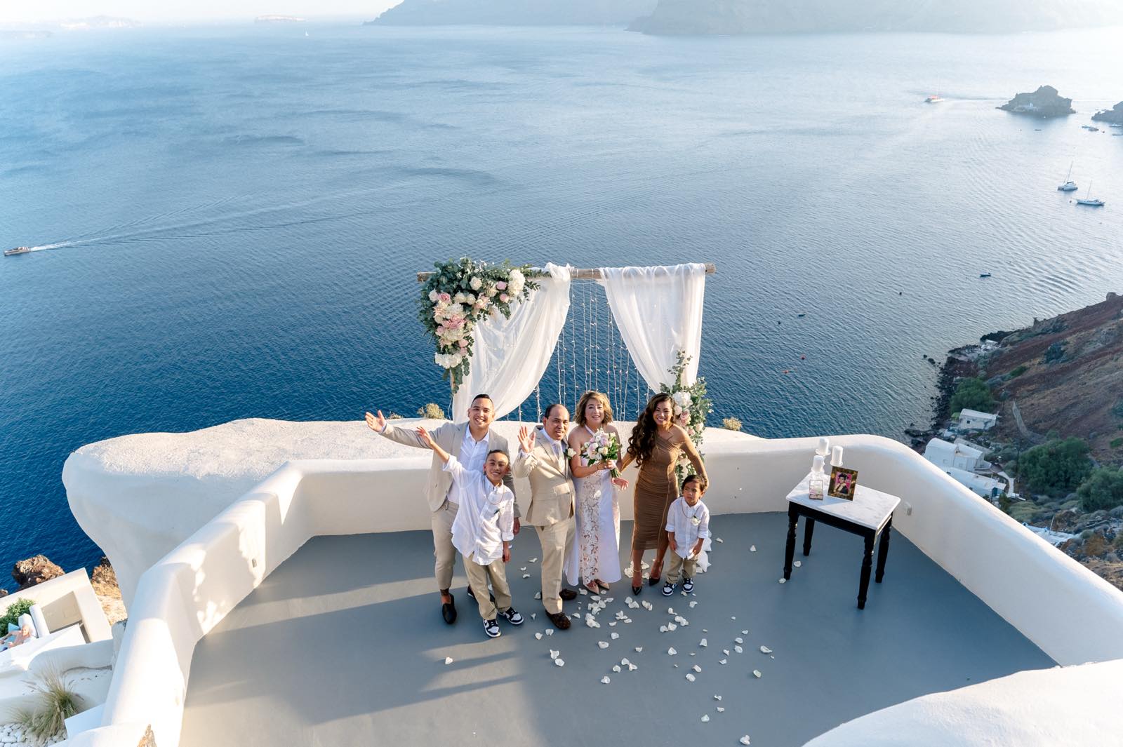 CANAVES OIA - view 3