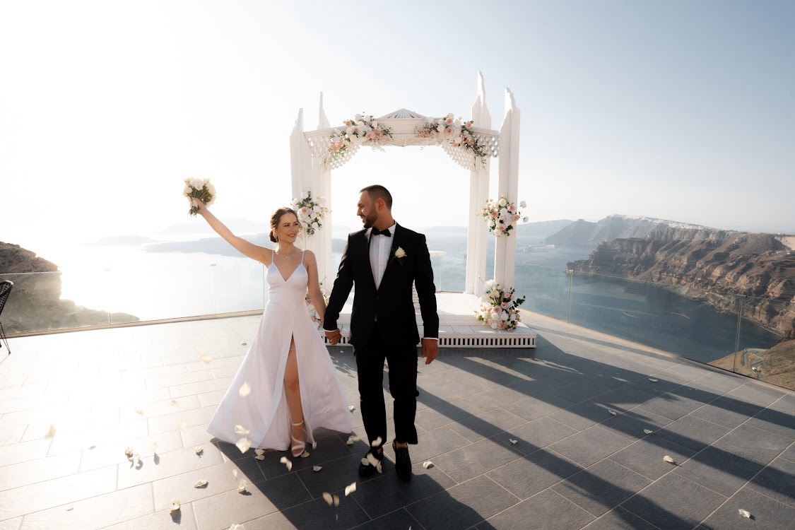 SUITES OF THE GODS - view 3